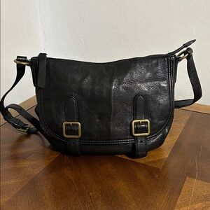 AUTHENTIC FRYE BLACK LEATHER SADDLE BAG CROSSBODY SHLDR HDBAG